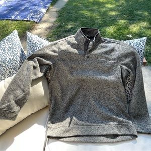 Brand new Eddie Bauer pullover